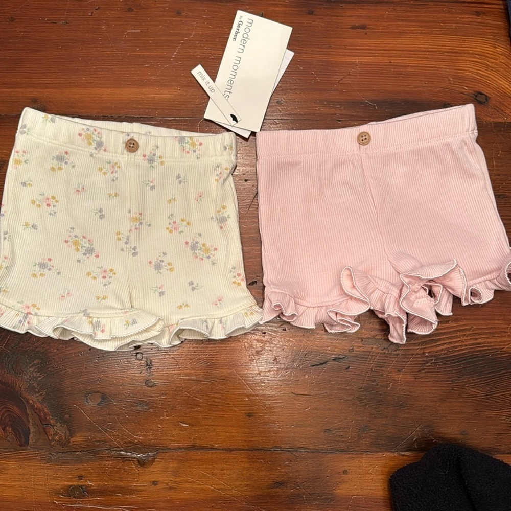 2 pairs of modern moments shorts with ruffle hem 0-3 months